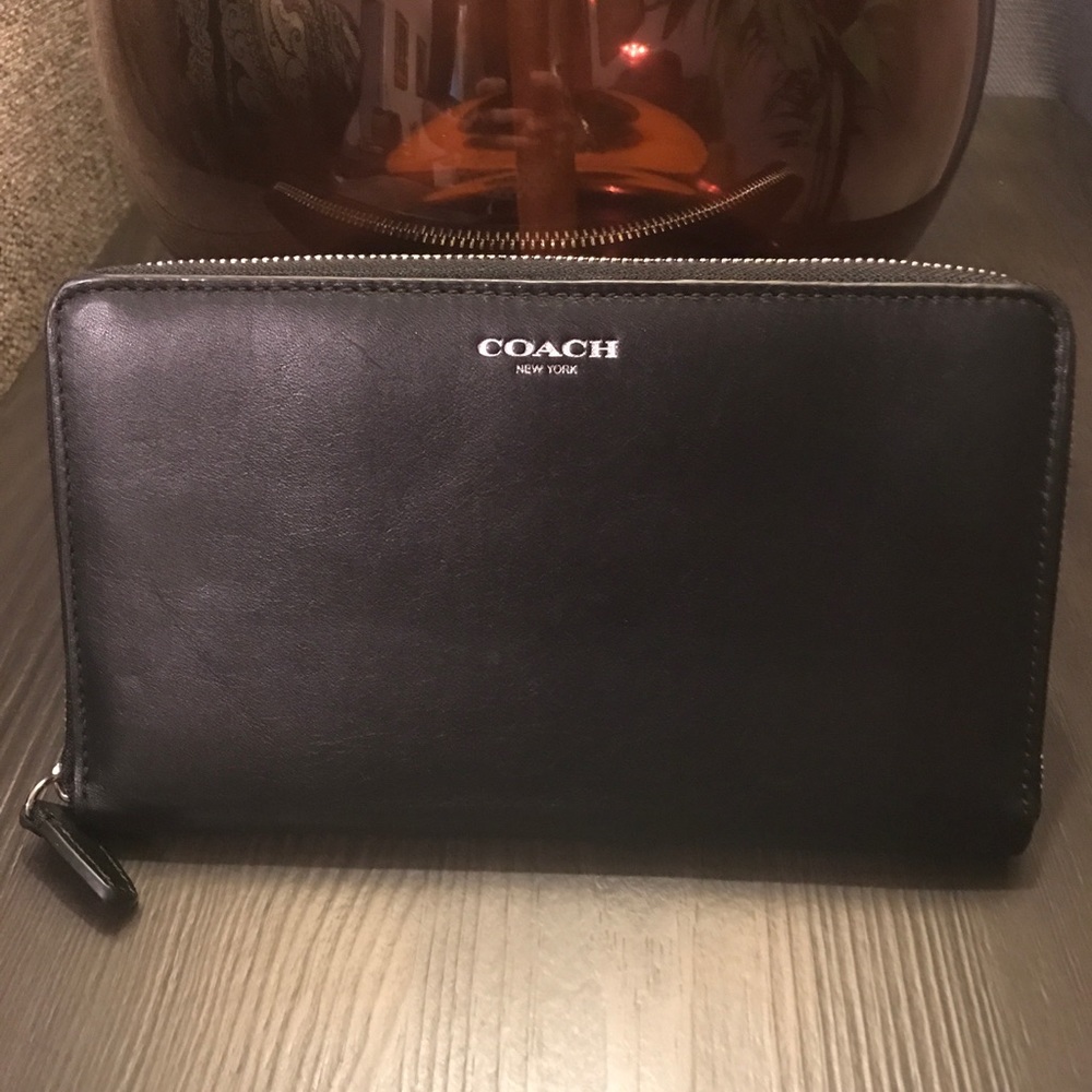 New Coach wallet